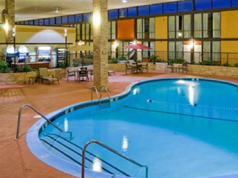 Wyndham Garden Oklahoma City Airport-4 Star Hotel Near I40, Fairgrounds, Paycom & Convention Center 7 Min To Bricktown! Extérieur photo